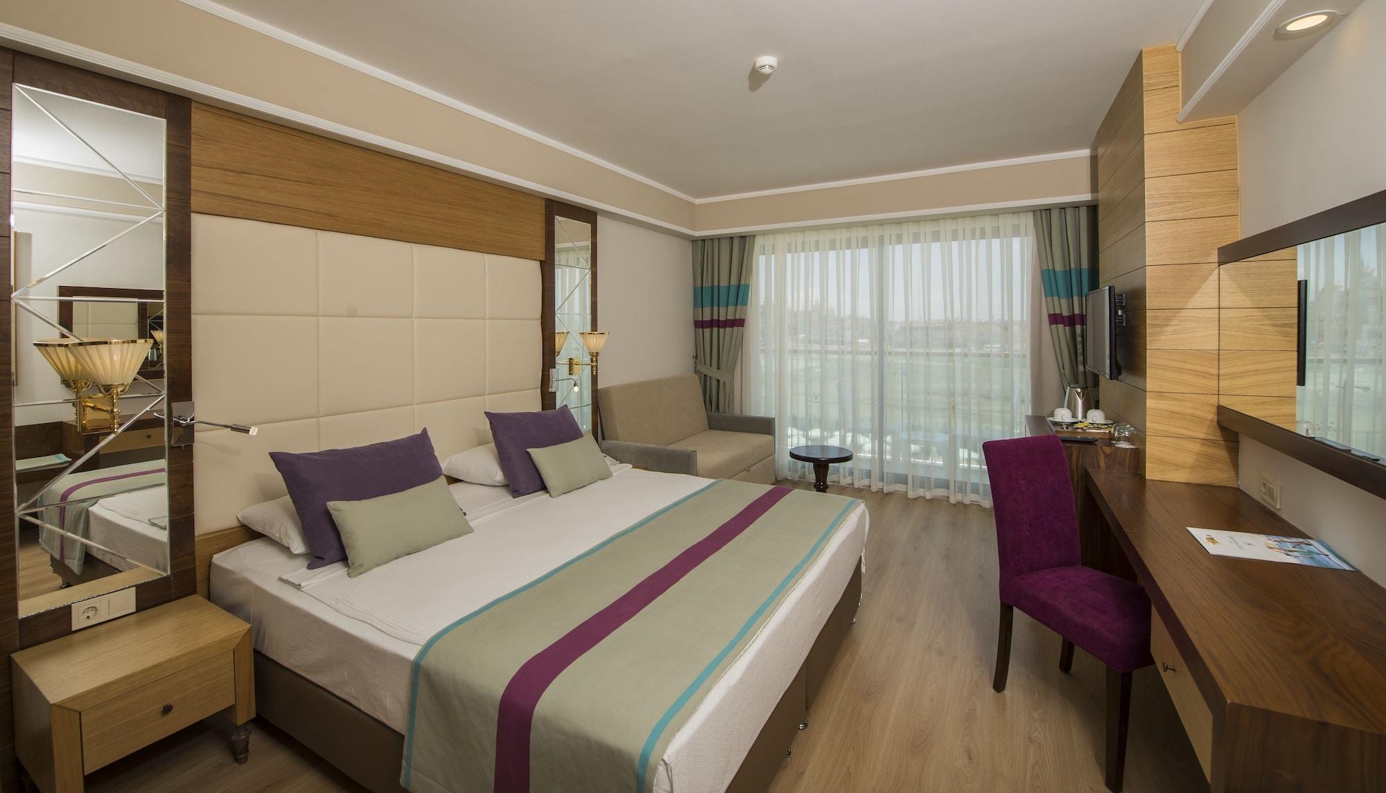 Dream World Aqua Hotel Side Bagian luar foto
