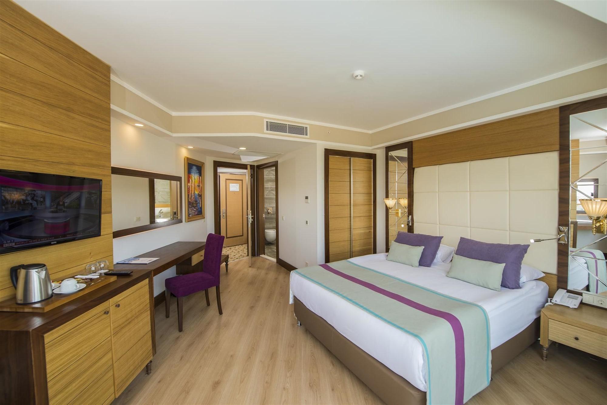 Dream World Aqua Hotel Side Bagian luar foto