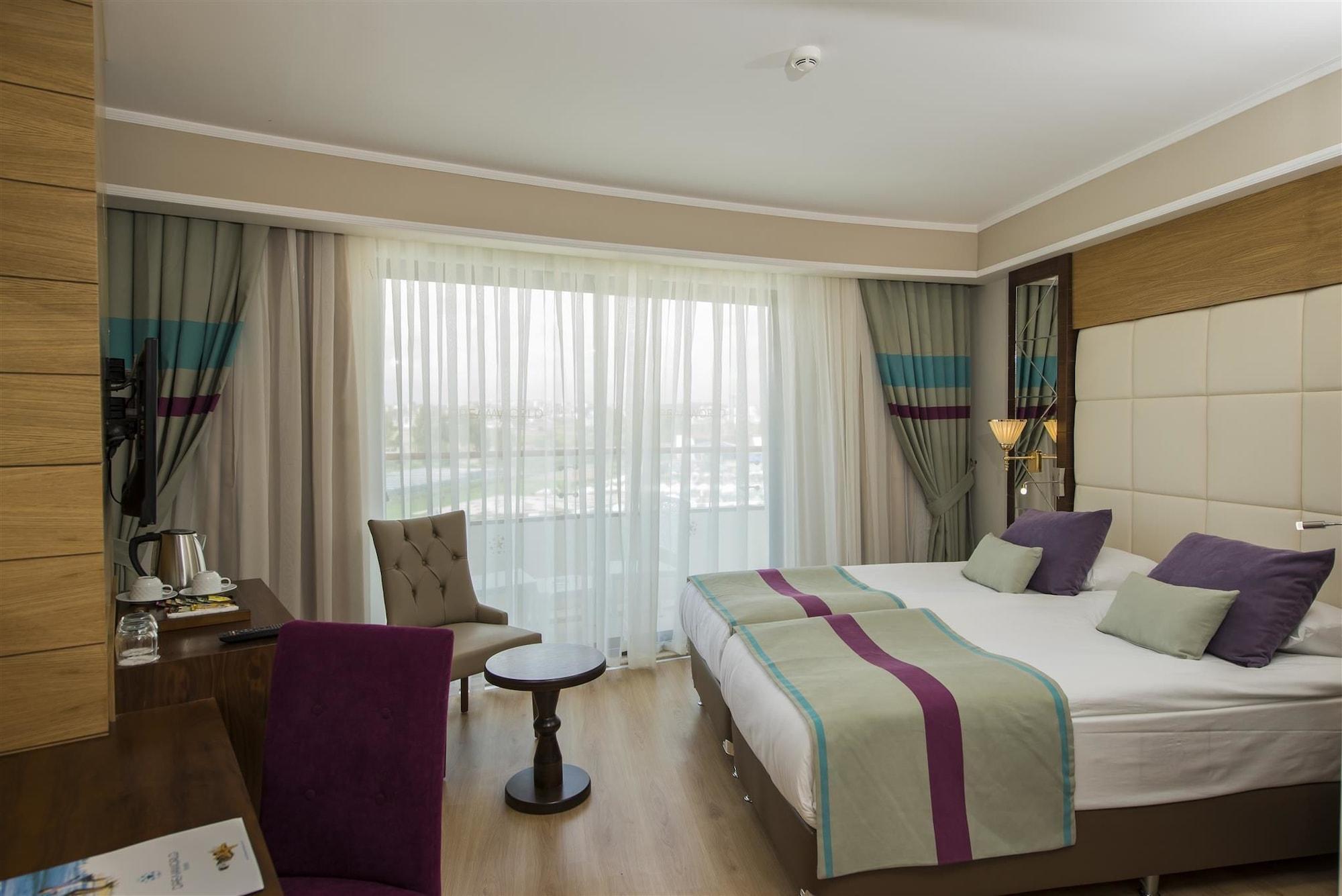Dream World Aqua Hotel Side Bagian luar foto