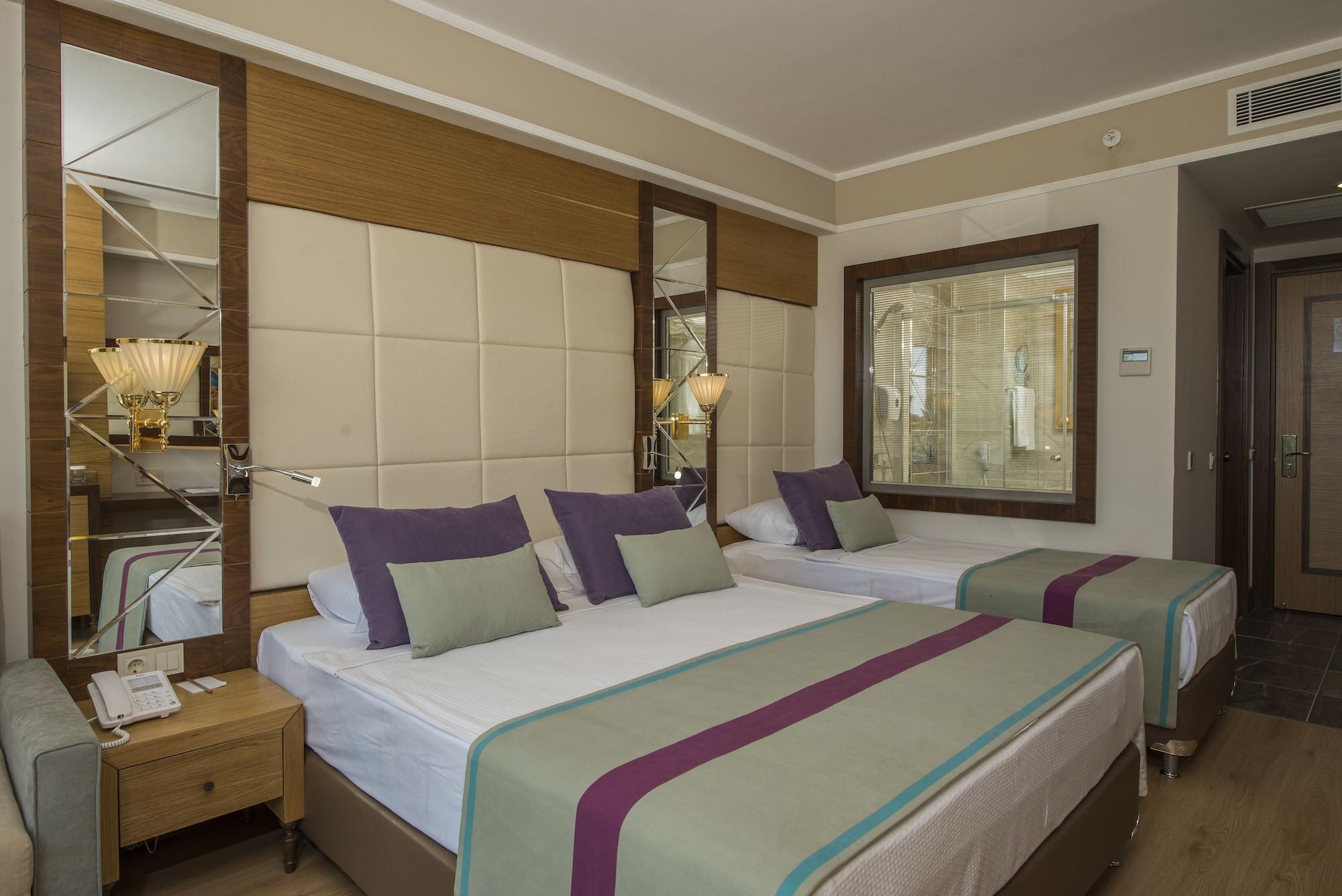 Dream World Aqua Hotel Side Bagian luar foto