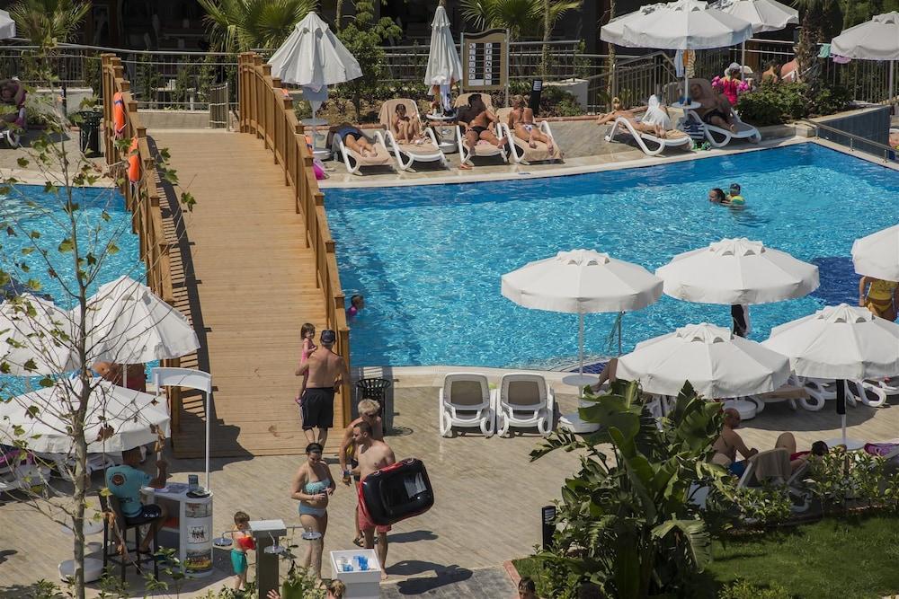 Dream World Aqua Hotel Side Bagian luar foto
