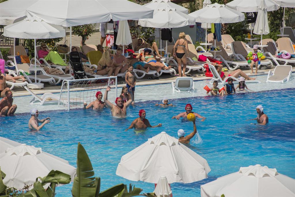 Dream World Aqua Hotel Side Bagian luar foto