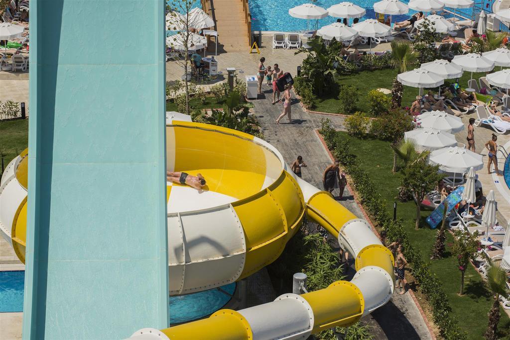 Dream World Aqua Hotel Side Bagian luar foto