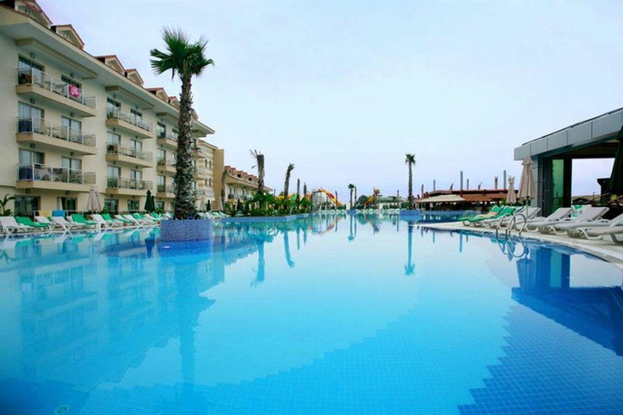Dream World Aqua Hotel Side Bagian luar foto